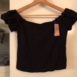 AE Cute Black Short-Sleeve Crop Top (NWT)